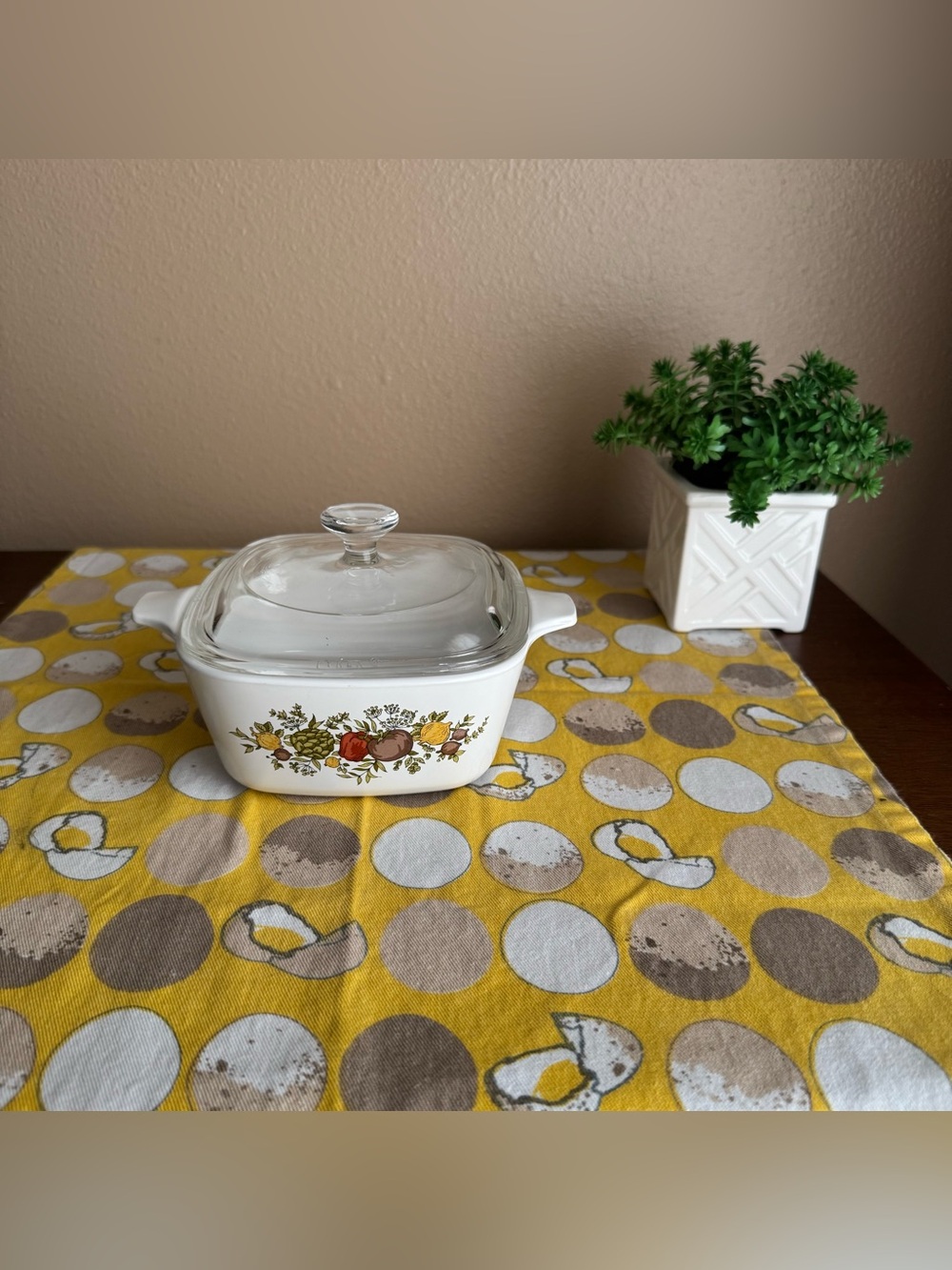 Vintage Corningware Spice of Life small square dish with lid (2 3/4 cups)